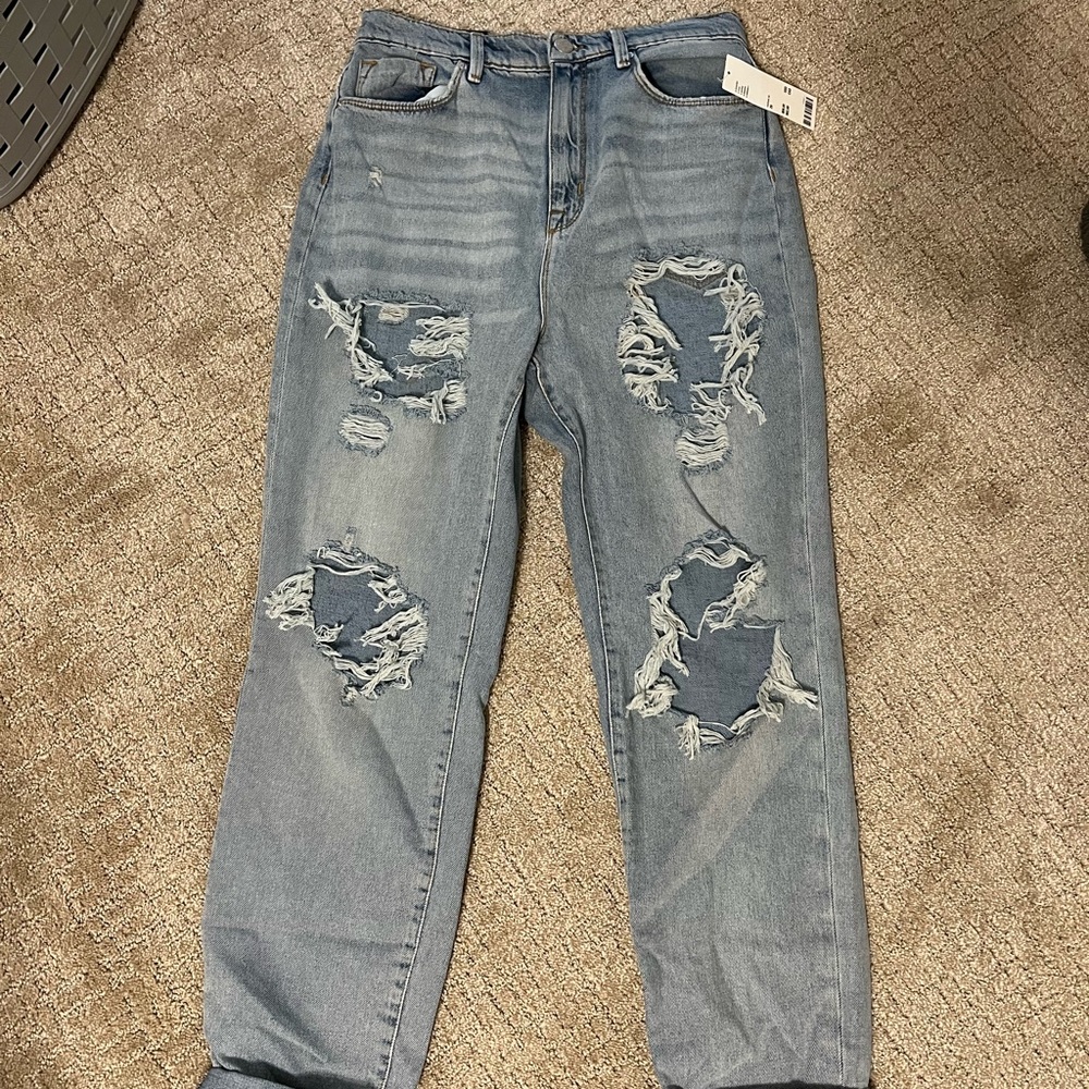 Urban Outfitter BDG Mom High-Rise jeans